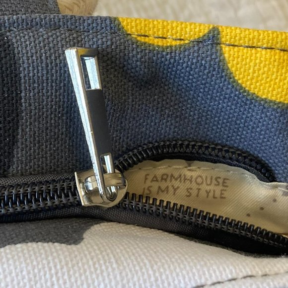 NWT Farmhouse Is My Style Flower Bag - Picture 4 of 6